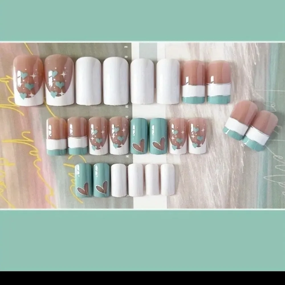 24 Pieces Fake Press On Nails